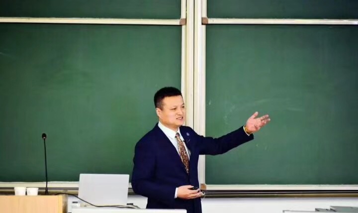 国防部原新闻发言人杨宇军履职中国传媒大学院长