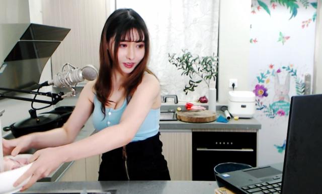 入江闪闪欲登榜国服第一小乔 粉丝:陪闪到老