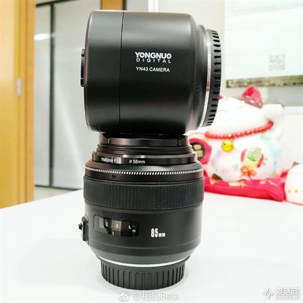 无反却用单反卡口永诺N43也许是世界上最蠢的相机