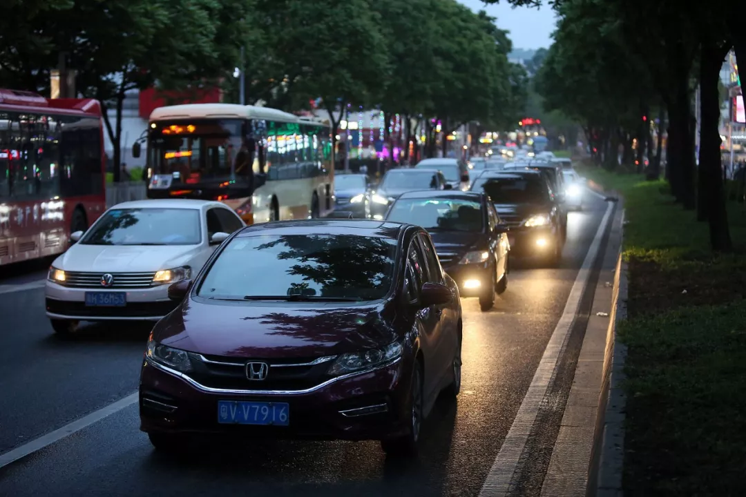 这座城市的车牌被疯抢身价暴增1个月涨10000元