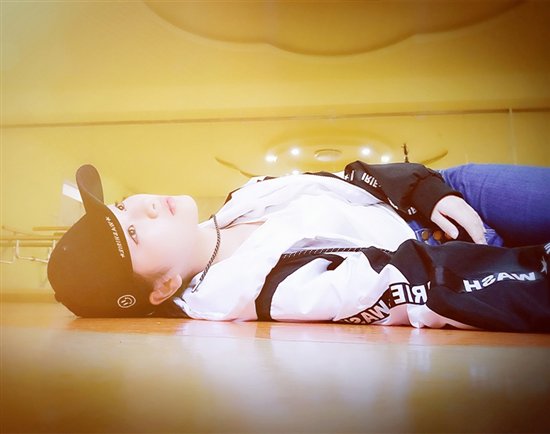 世界以痛吻我,我却报之以歌