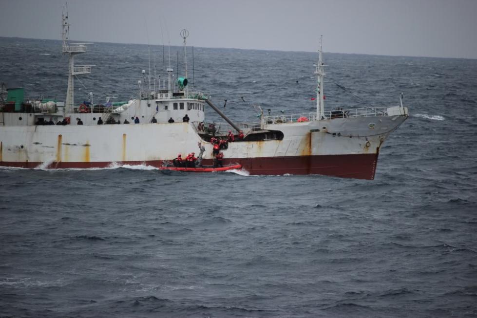 中美海警联合执法 美将违法中国渔船移交中方海警