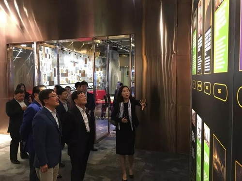 全国工商联党组书记徐乐江带队夜访香港金融博物馆