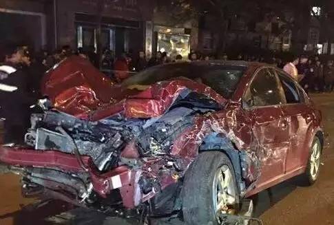 南京司机酒驾撞7车致母子惨死 终审被判无期赔6.7万