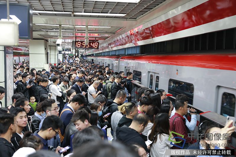 中秋假期北京地铁计划加开临客177列