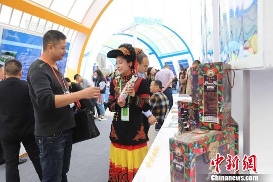 图为创博会现场。 钟欣摄 图为创博会现场。 钟欣摄