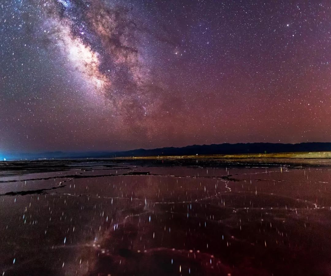 茶卡盐湖的星空高清图片下载-正版图片500449174-摄图网