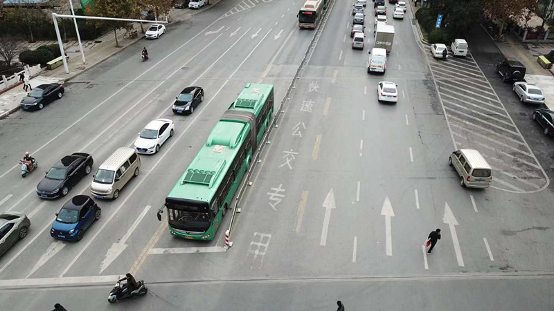 1月8日起,郑州多条公交线路恢复原线运营