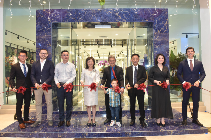 (剪彩仪式ribbon cutting)