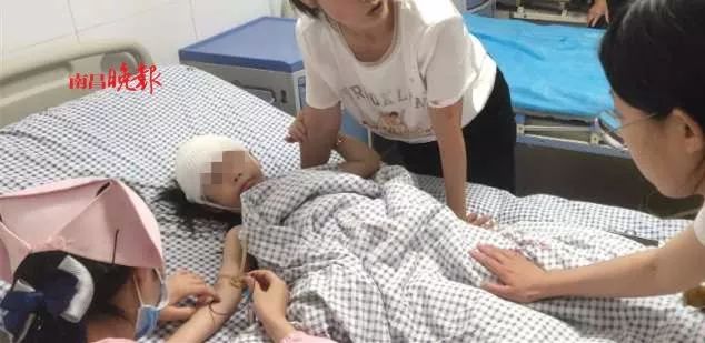 揪心!高空坠物砸中女童 发生了什么?谁该为这场