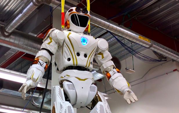 NASA的3个机器人去上大学，它们会学到什么？