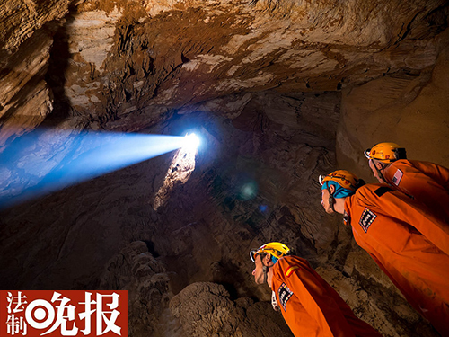 欧洲宇航局揭秘：中国航天员如何在洞穴训练(图)