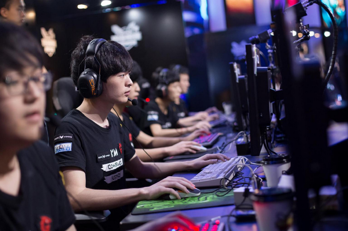 昔日不败王朝不再 LPL四大高危战队如何应对