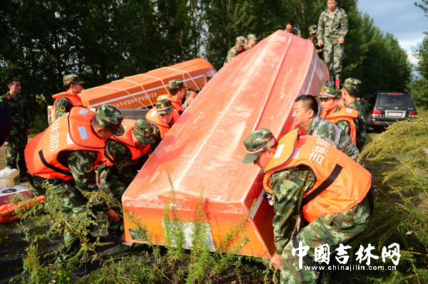 3名朝鲜人员因洪水被困 中国边防入朝境内救援(图)