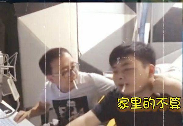 家贼难防:西卡坦言曾想当经纪人 笑笑直播间暴走_|西卡|笑笑esports电子竞技_凤凰网