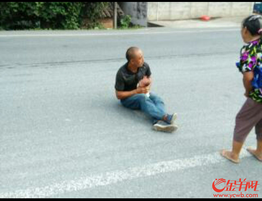 广州一婴儿被男子掐脖&ldquo;劫持&rdquo; 警民合力终化险为夷