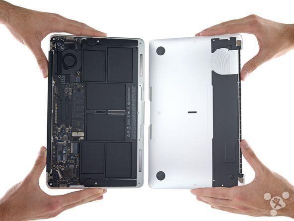 Intel坑队友：苹果MacBook Pro没显卡可用