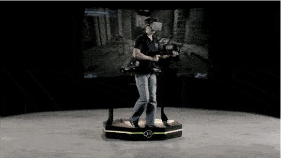 宅男玩VR游戏竟有如此多“体位” 