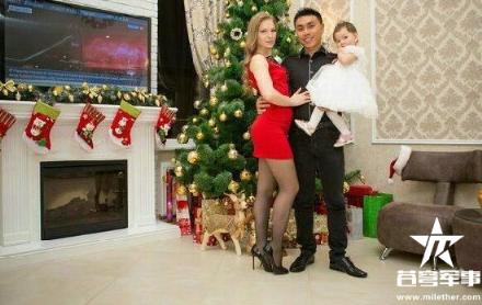 丈母娘送给帅小伙礼物 打开后羞红脸(图)_凤凰科技