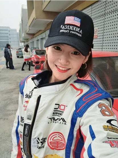 世纪佳缘美女赛车手《中国式相亲》惊艳全场