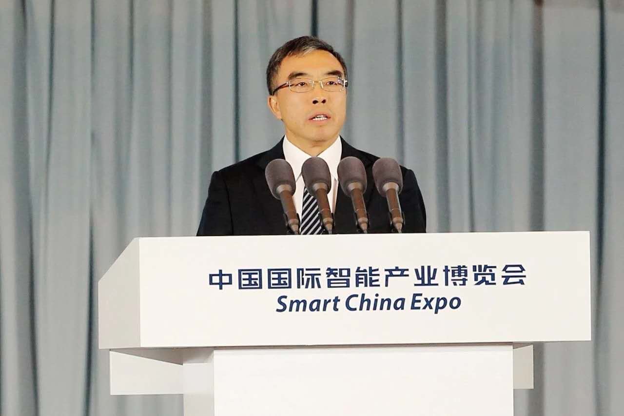 华为董事长梁华:ai发展需长期重视基础研究,不能赶风口