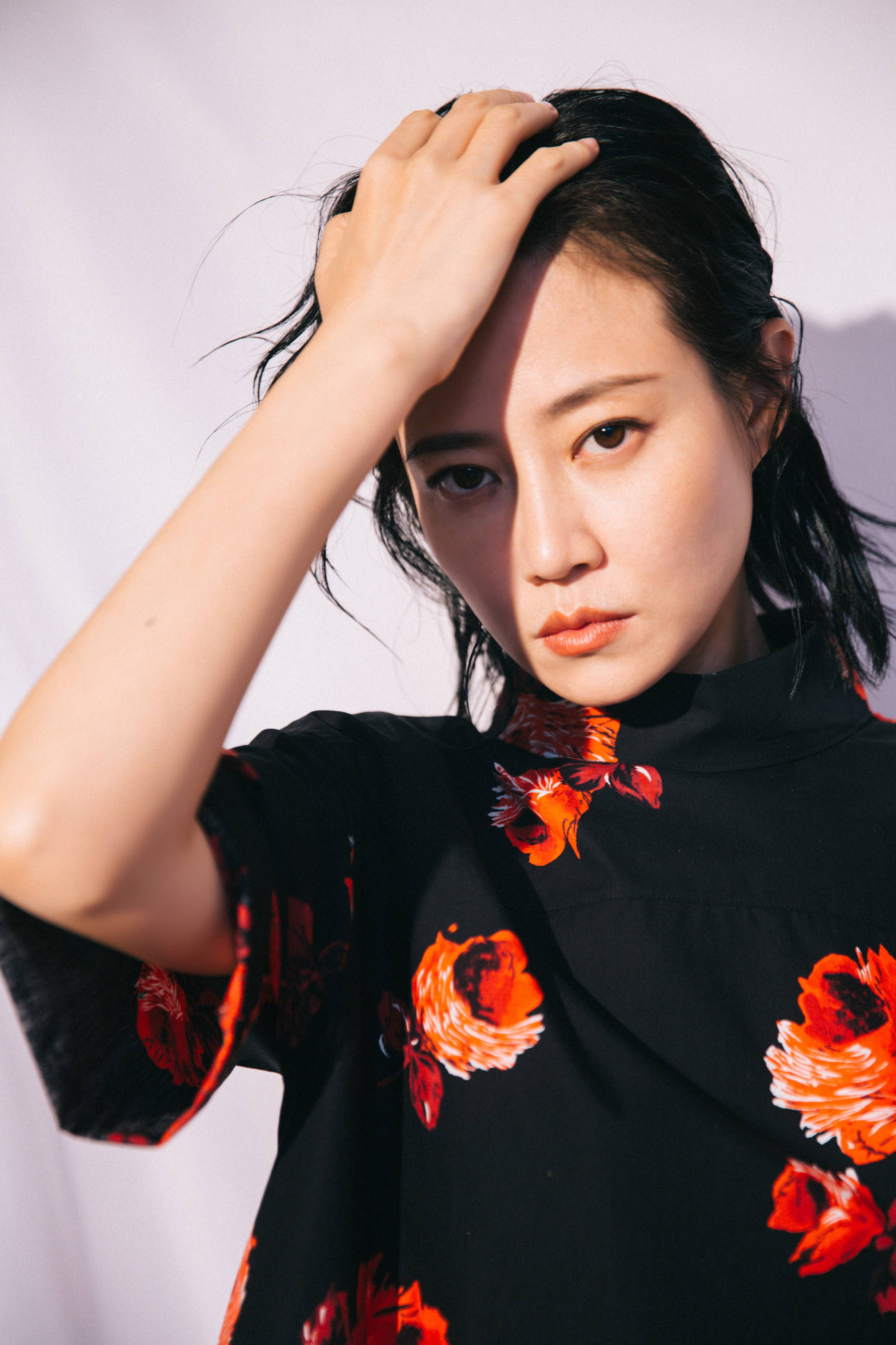 谭卓谭卓的两部主演作品《我不是药神》《延禧攻略》接连上档热度不断