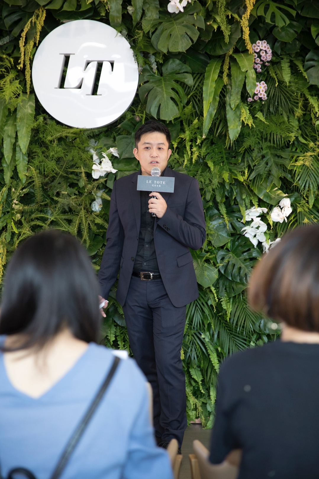 共享衣橱LE TOTE托特衣箱快闪店现身广州