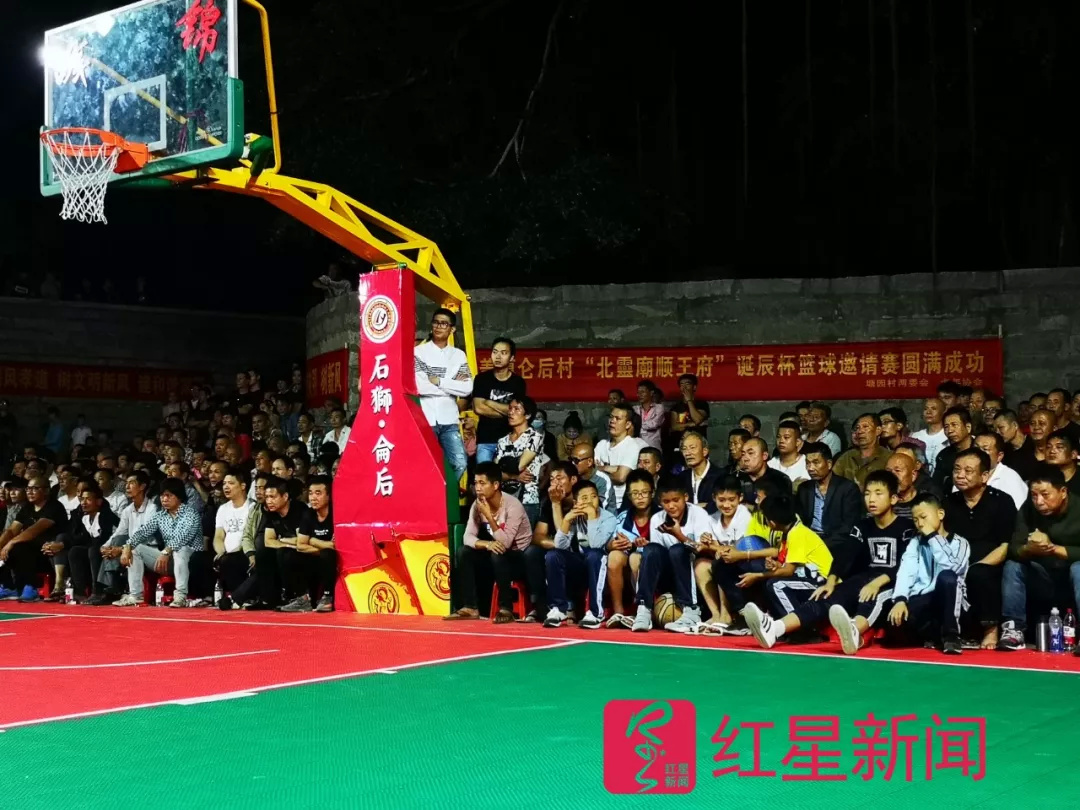 干"不过业余队这场比赛两边的球员来头也都不简单,蔡晨代表的塘园队中