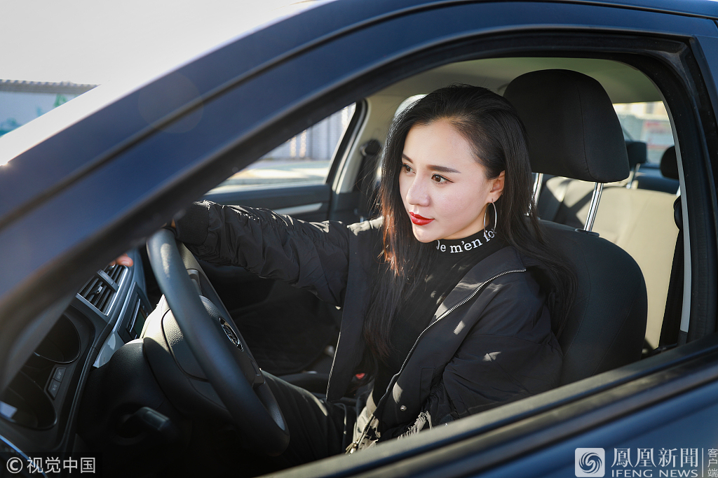 提到女司机,大多数人首先反映出来的一定是"马路杀手"等词汇,在马昕看