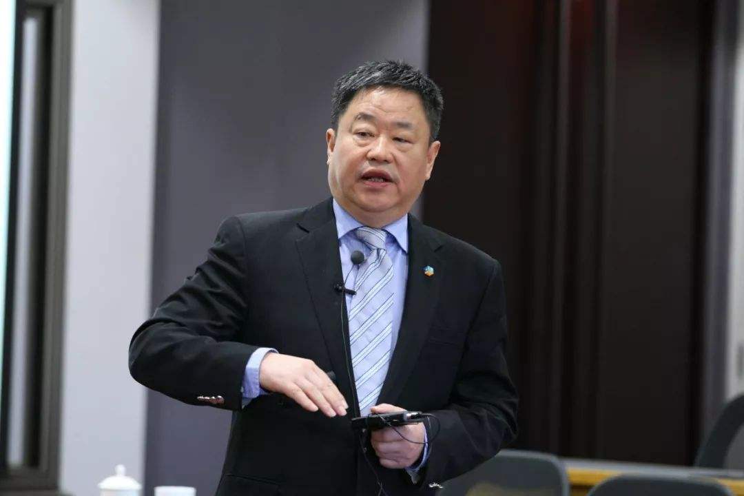 宁高宁谈对外投资:中国企业很困惑 并未受到欢迎 _凤凰网财经_凤凰网