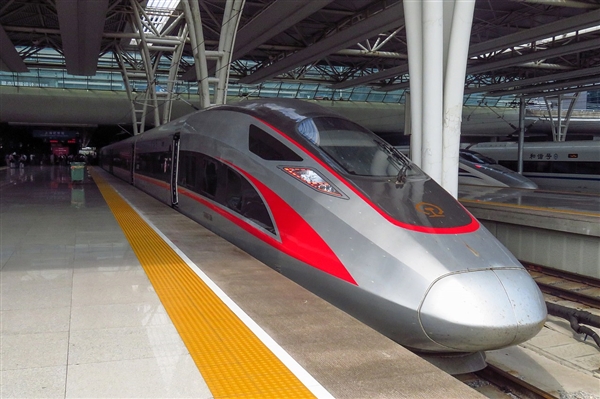 中国铁路发布2019春运购票日历：公布售票高峰期