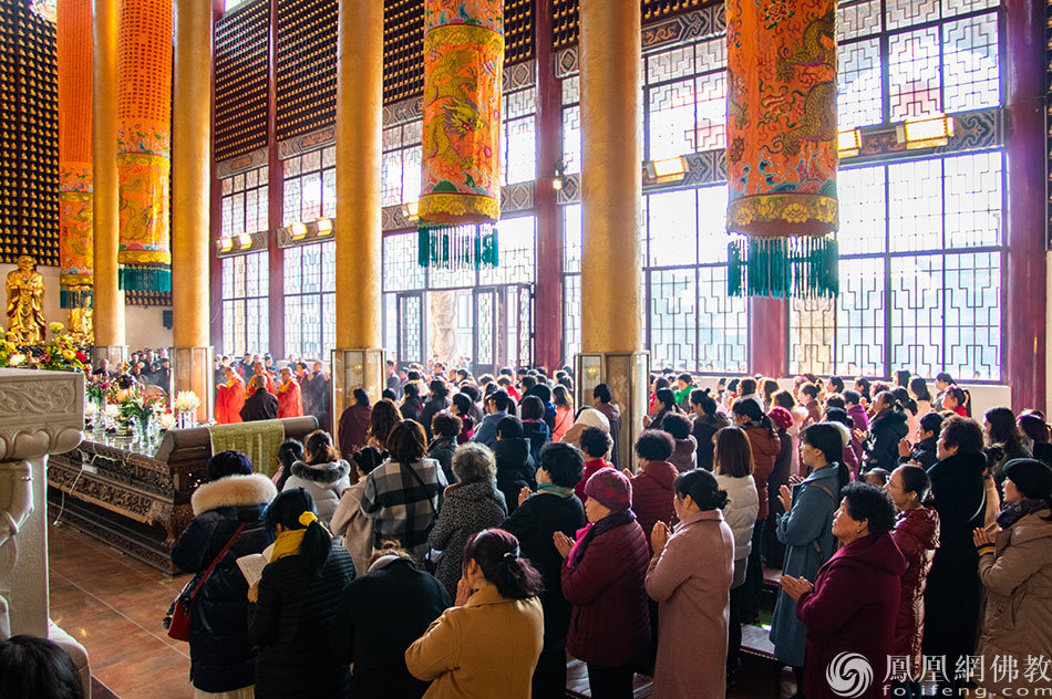 新春祈福 山东博山正觉寺全堂佛普供 凤凰网