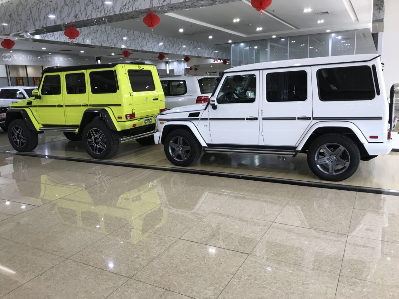 奔驰G500 4X4二次方