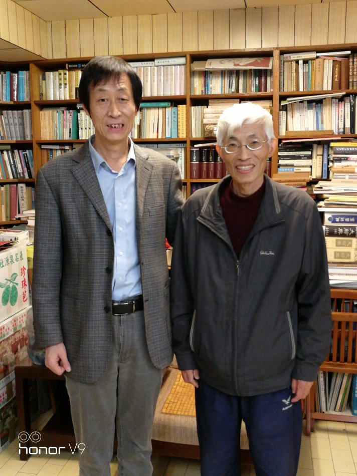 以异常沉痛的心情讣告：二十多天以前为了了解韦政通先生拜访的庄耀郎教授今天过世了！！！