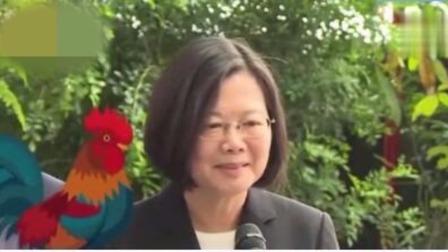 郭台铭称台湾会破产 蔡英文拿一只鸡当挡箭牌