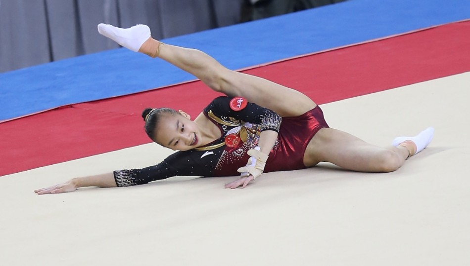 毛艺自由操比赛中