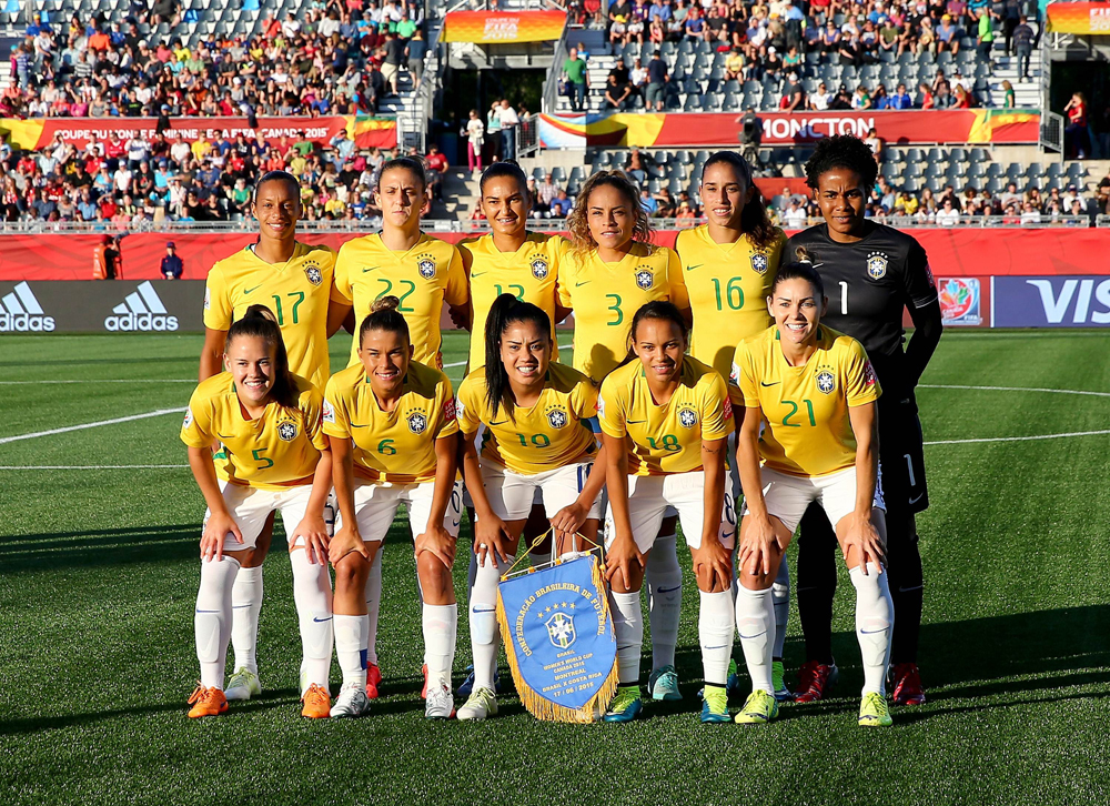 巴西女足主帅不满权健:不放国脚回国是阴谋