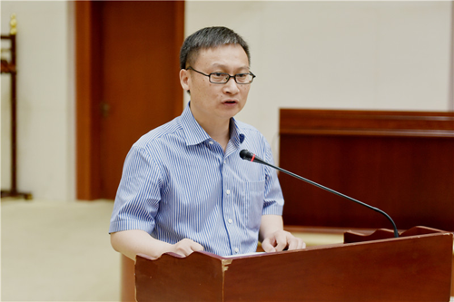 中科院院士,哈尔滨工业大学副校长韩杰才致辞