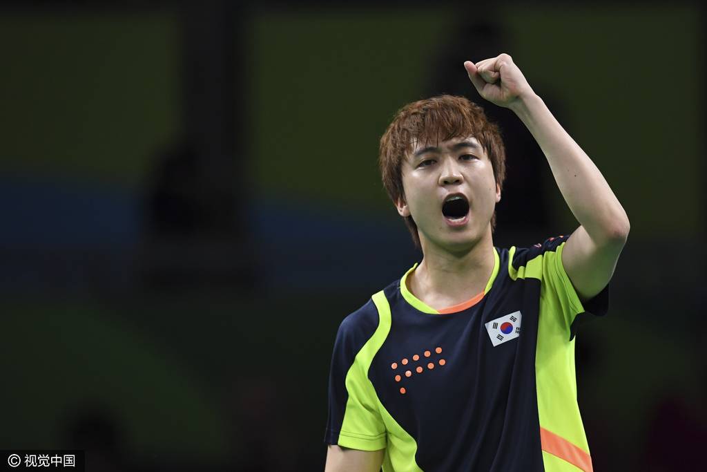 乒乓球男单-马龙艰难逆转郑荣植晋级