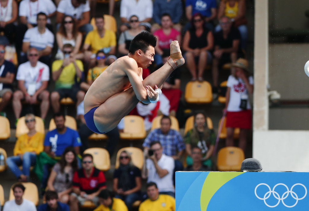 男子10米跳台-陈艾森邱波晋级决赛