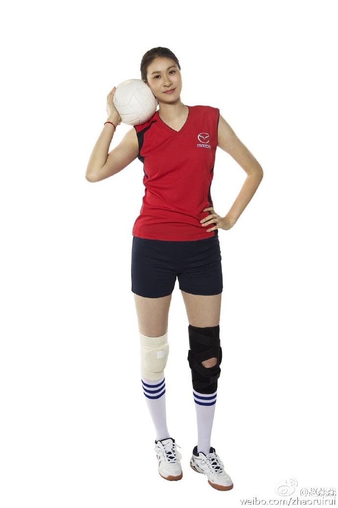 赵蕊蕊重披排球战袍 气质不输当年