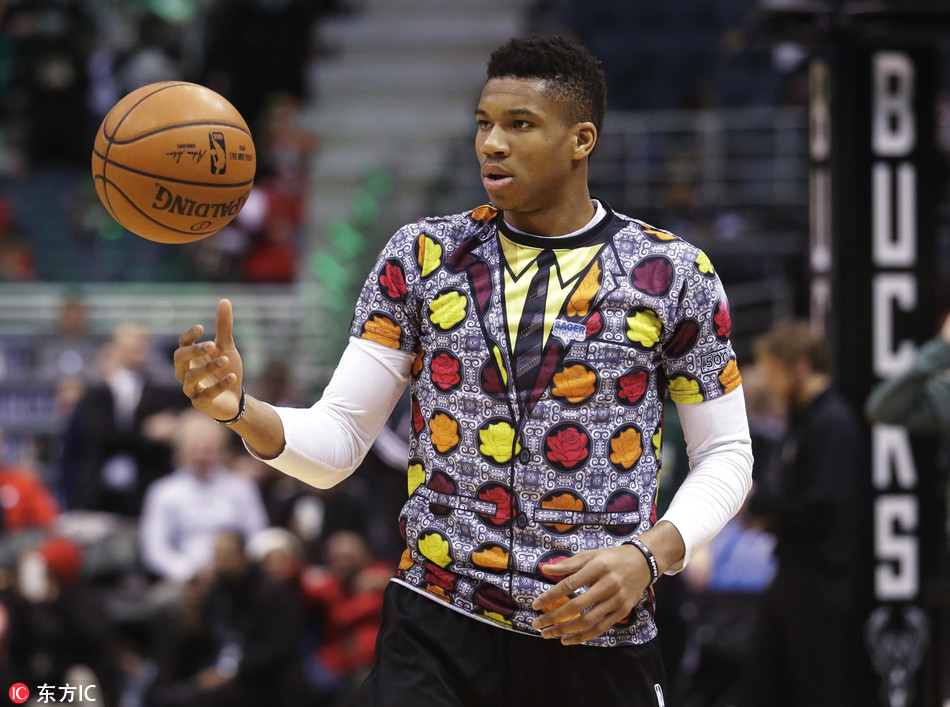 nba传奇名记离世 彩色西装成永恒经典