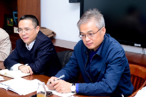 中组部干部教育局领导深入课堂 共话央企领导经管培训_凤凰商业