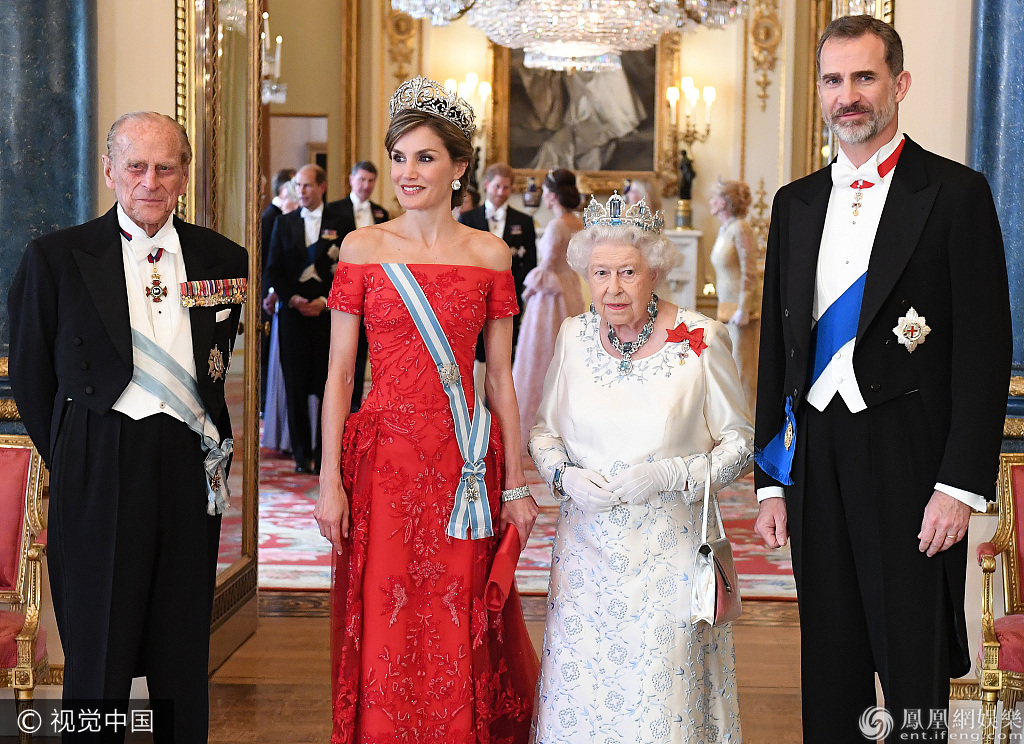 西班牙国王和英国女王图片