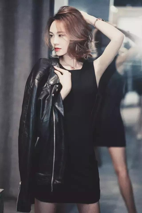 罗柔这是个懂味的妹子把职业生涯谱成一首任性的诗歌