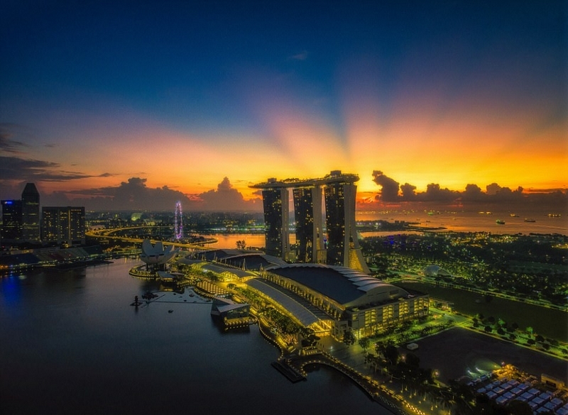 俯瞰新加坡展狮城奢华之美