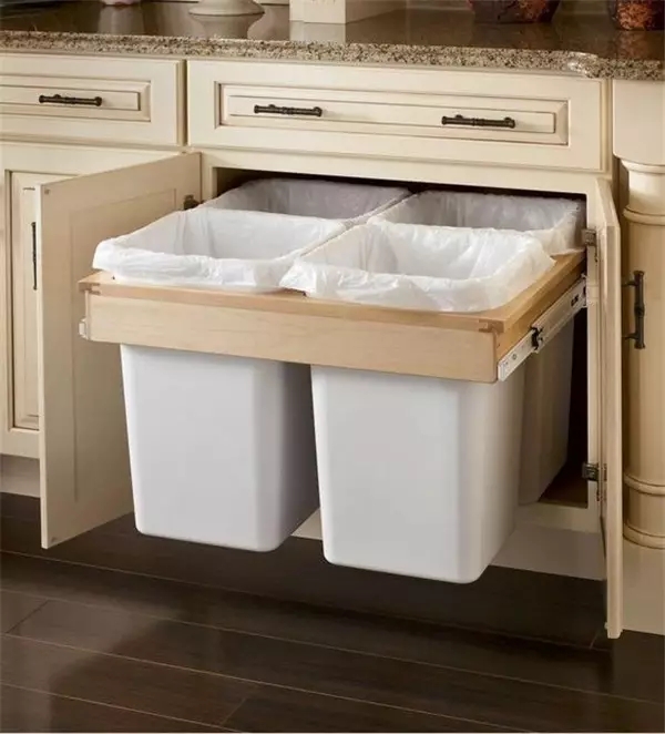 厨房的垃圾箱,99%的人装错了地方!