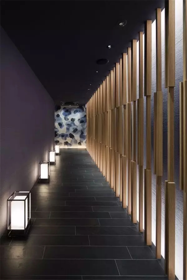深邃之美,让人流连忘返的过廊设计