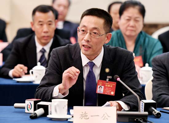 什么叫挂职部长 1145fcfacf9e45c_size33_w550_h400.jpg