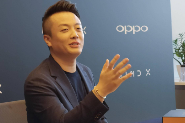 前线|88年OPPO副总裁接受凤凰采访谈Find X系列_凤凰网科技